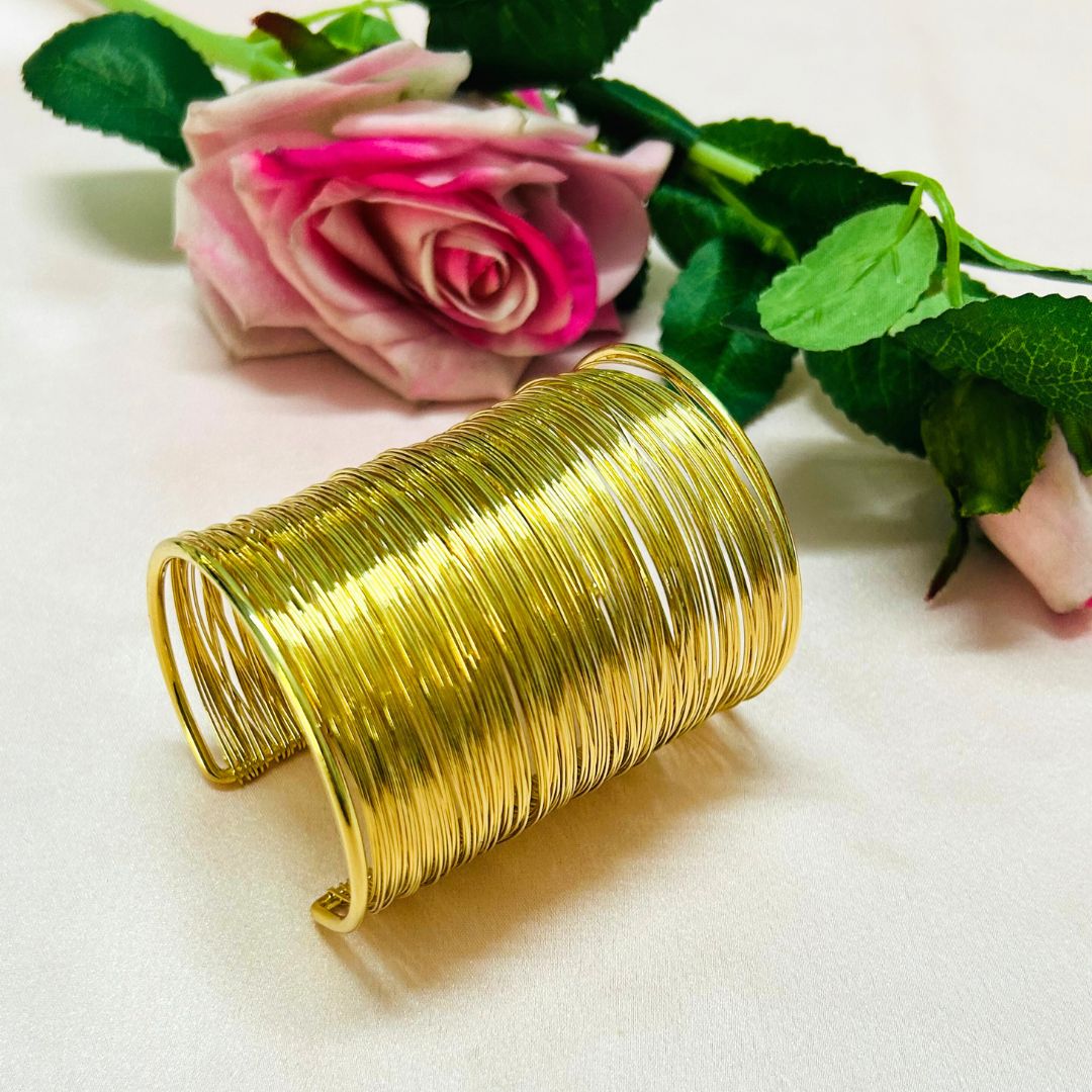 Golden Metalic Wire Handcuff