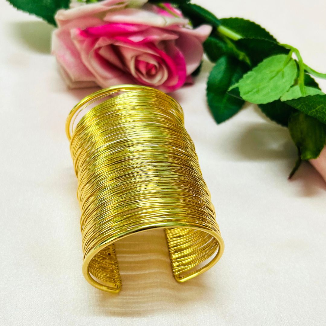 Golden Metalic Wire Handcuff