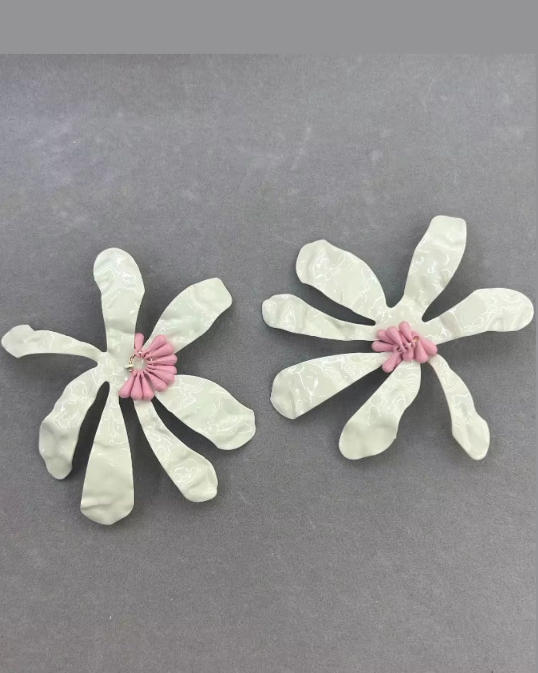White Petal Beaded Flower Stud Earrings
