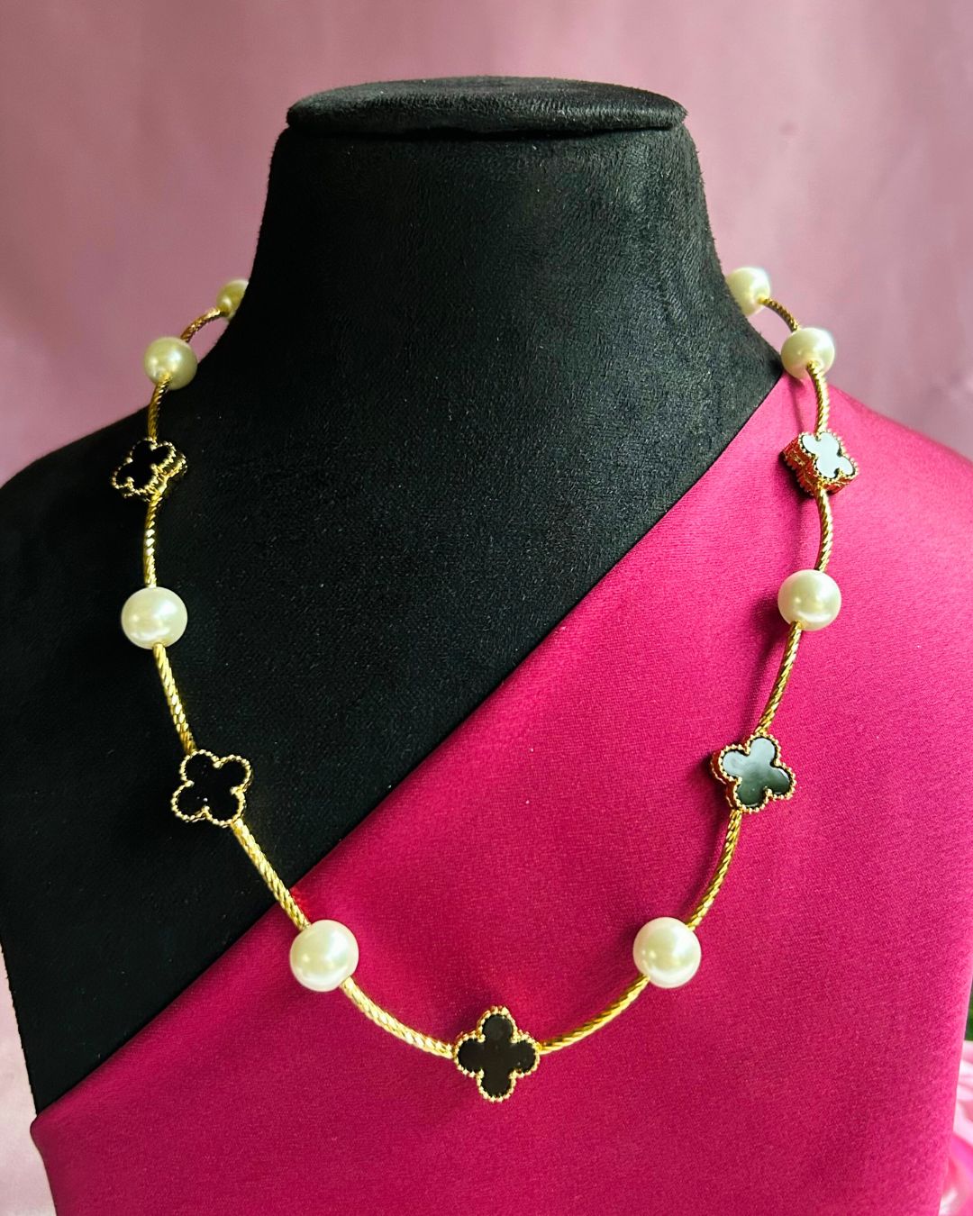 Black Clover And Pearl Mala