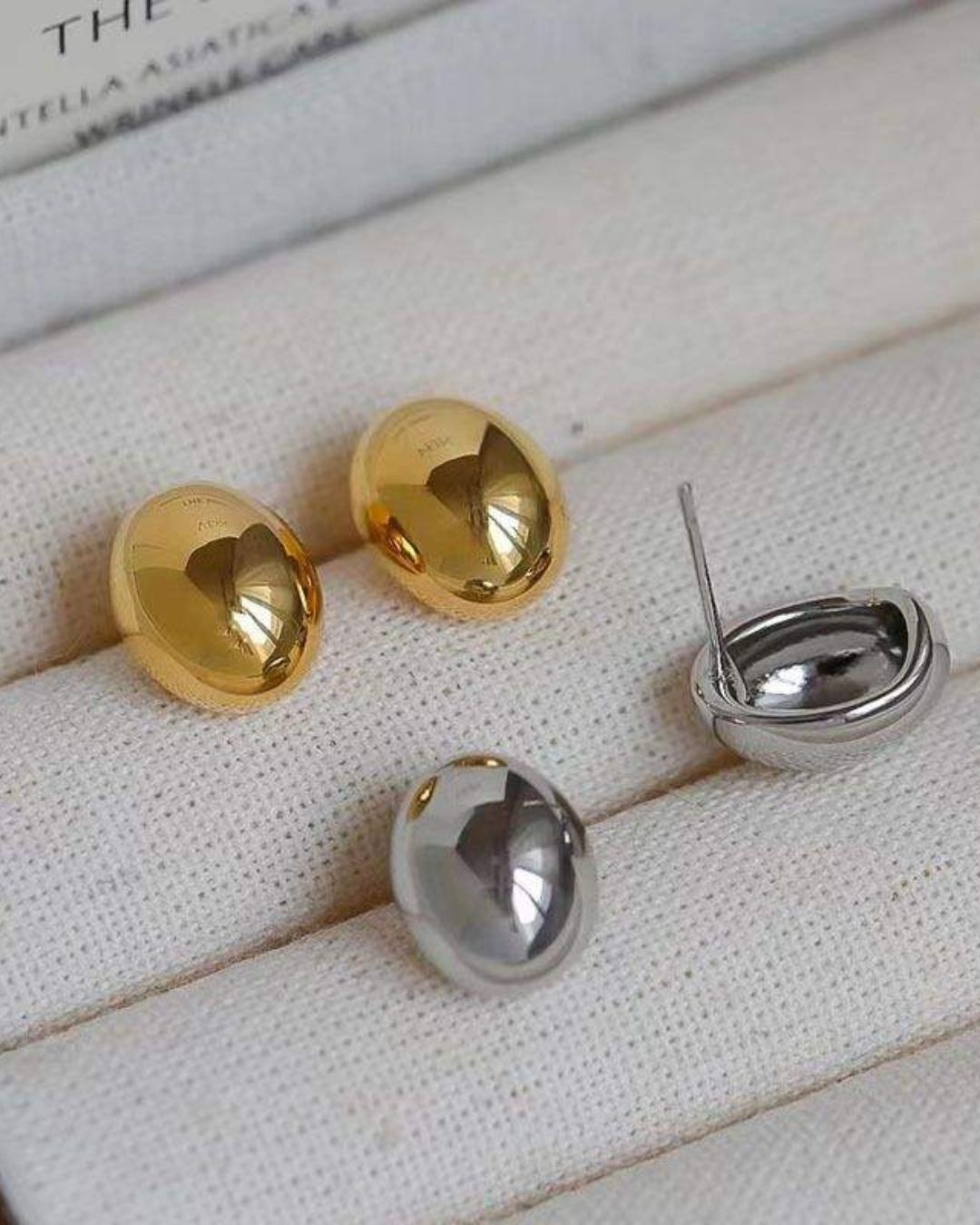 Golden Oval Stud Earrings Small