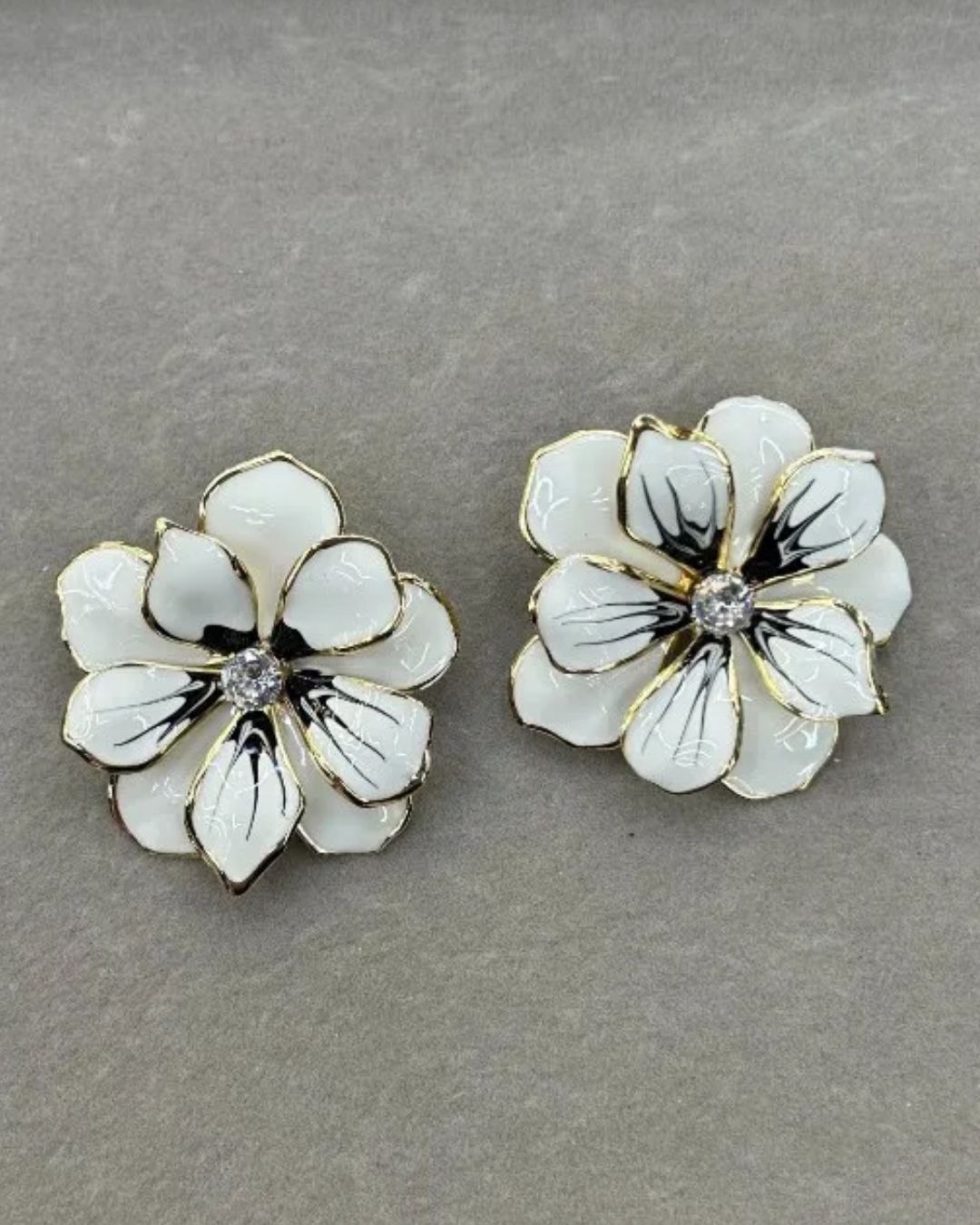 White Flower Enamel Stud Earrings