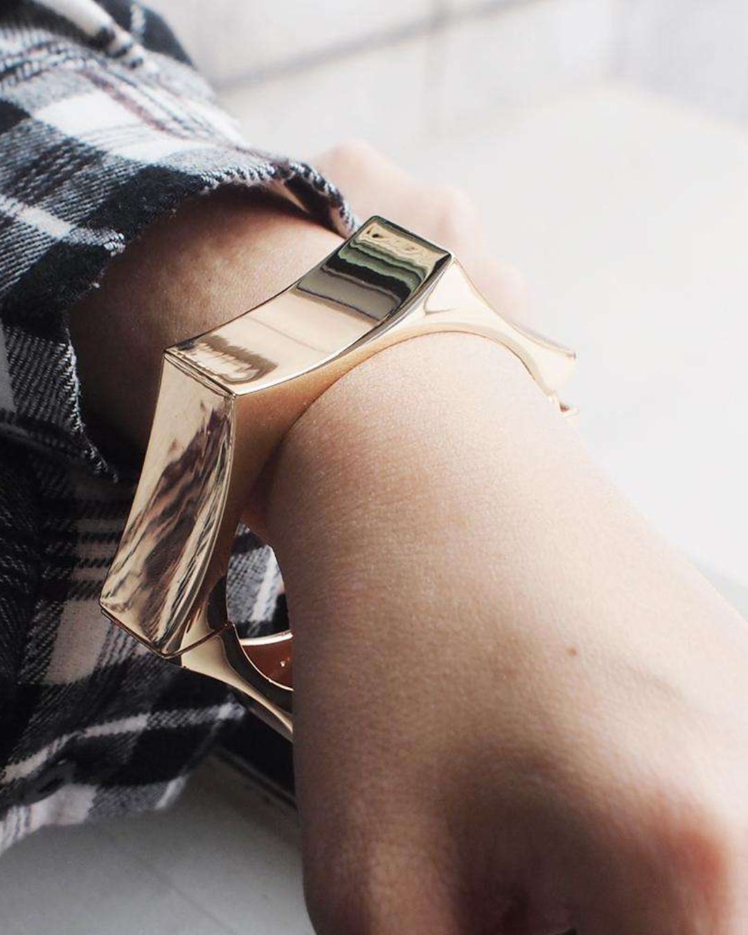 Hexagon Narrow Golden Openable Kada/Cuff