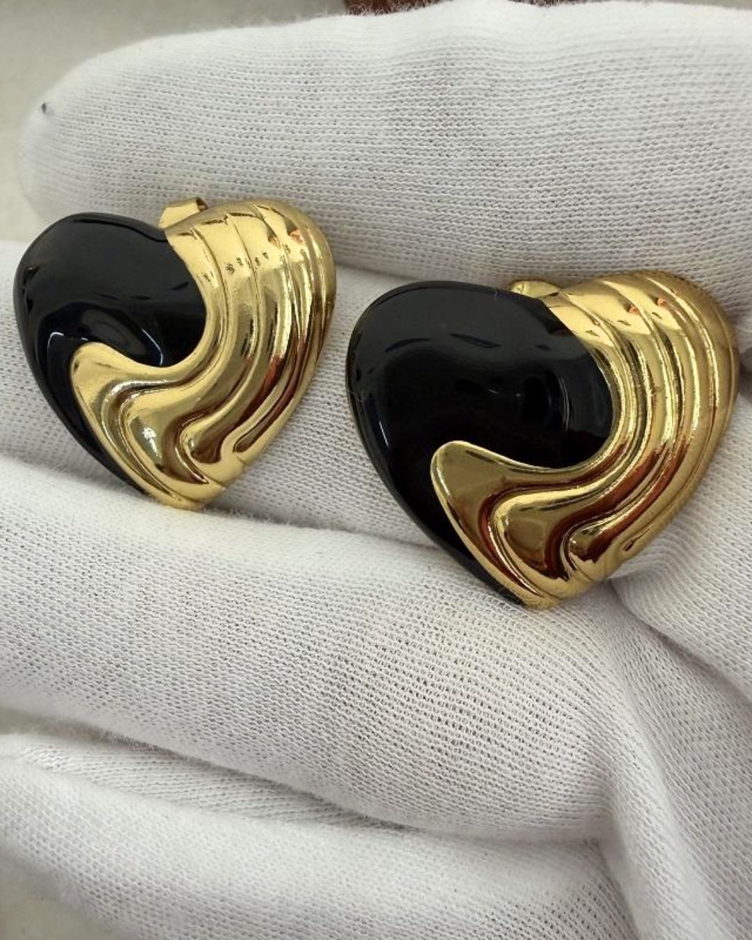 Candy Black Heart Stud Earrings