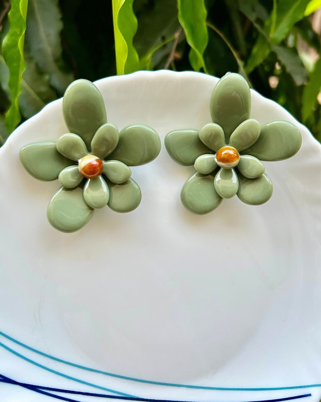 Green Acrylic Layer Flower Stud Earrings