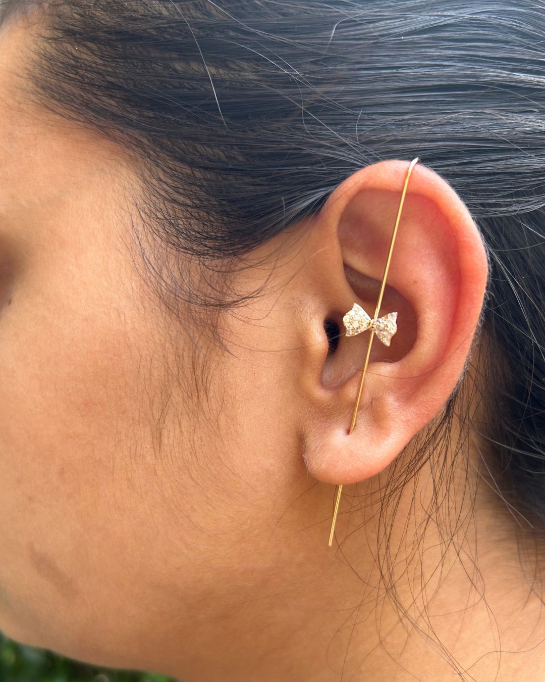 Golden Bow Unisex Ear Cuff