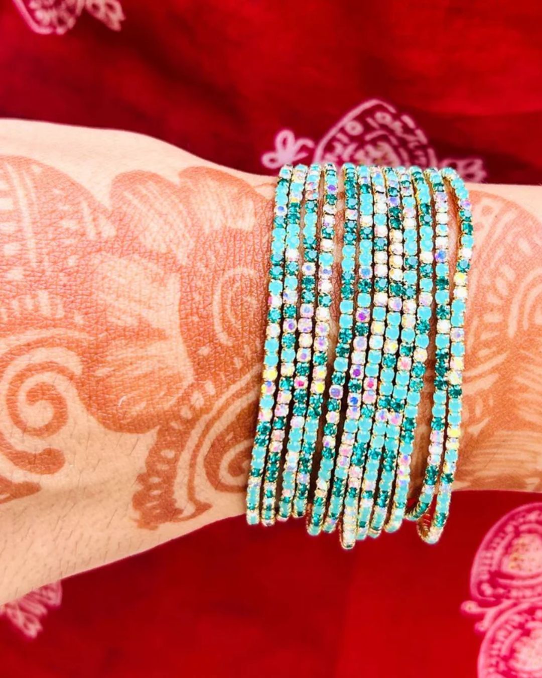 Stretchable Emerald Mist Gold Plated Bracelet - Pack Of 12