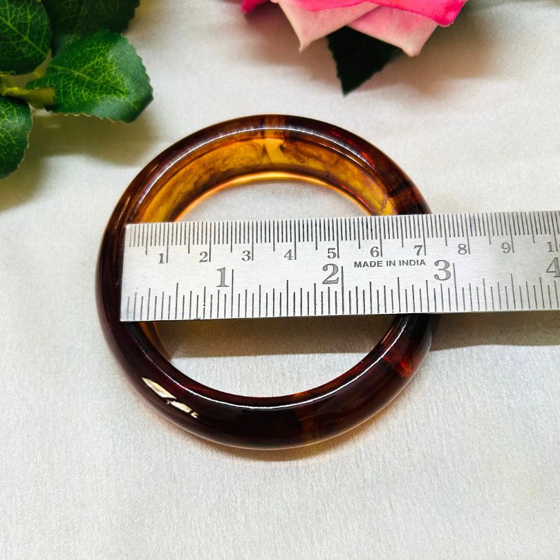 Maroon Round Resin Bangles