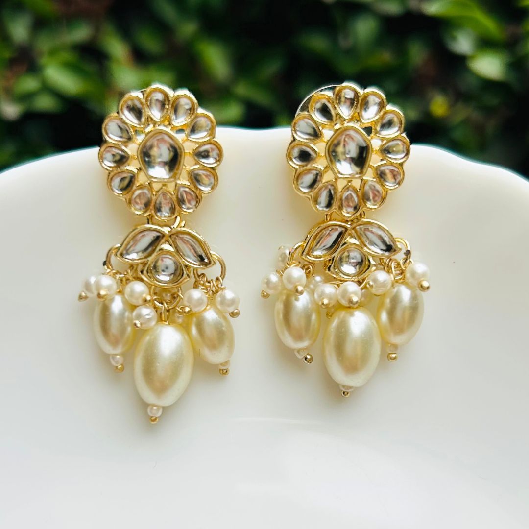Oorvi Gold Jhumkas