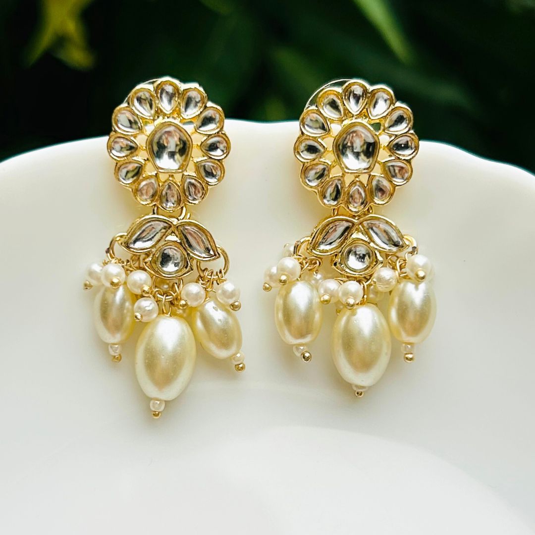 Oorvi Gold Jhumkas