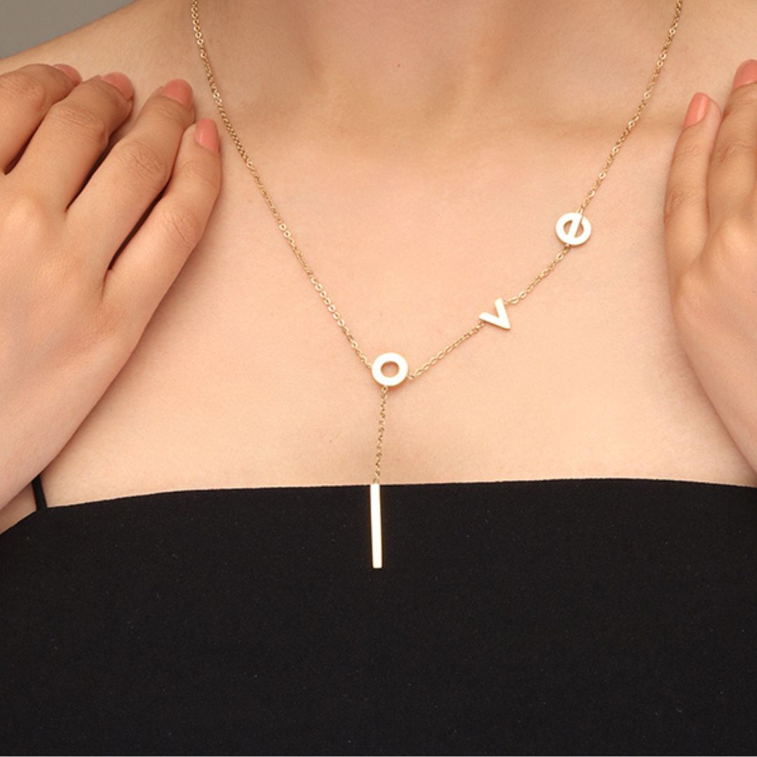 LAIDA Women Gold-Plated Love Pendant With Chain