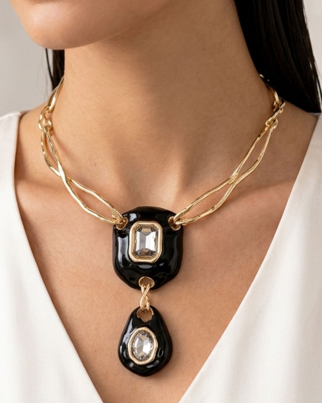 Vintage Retro Black Necklace
