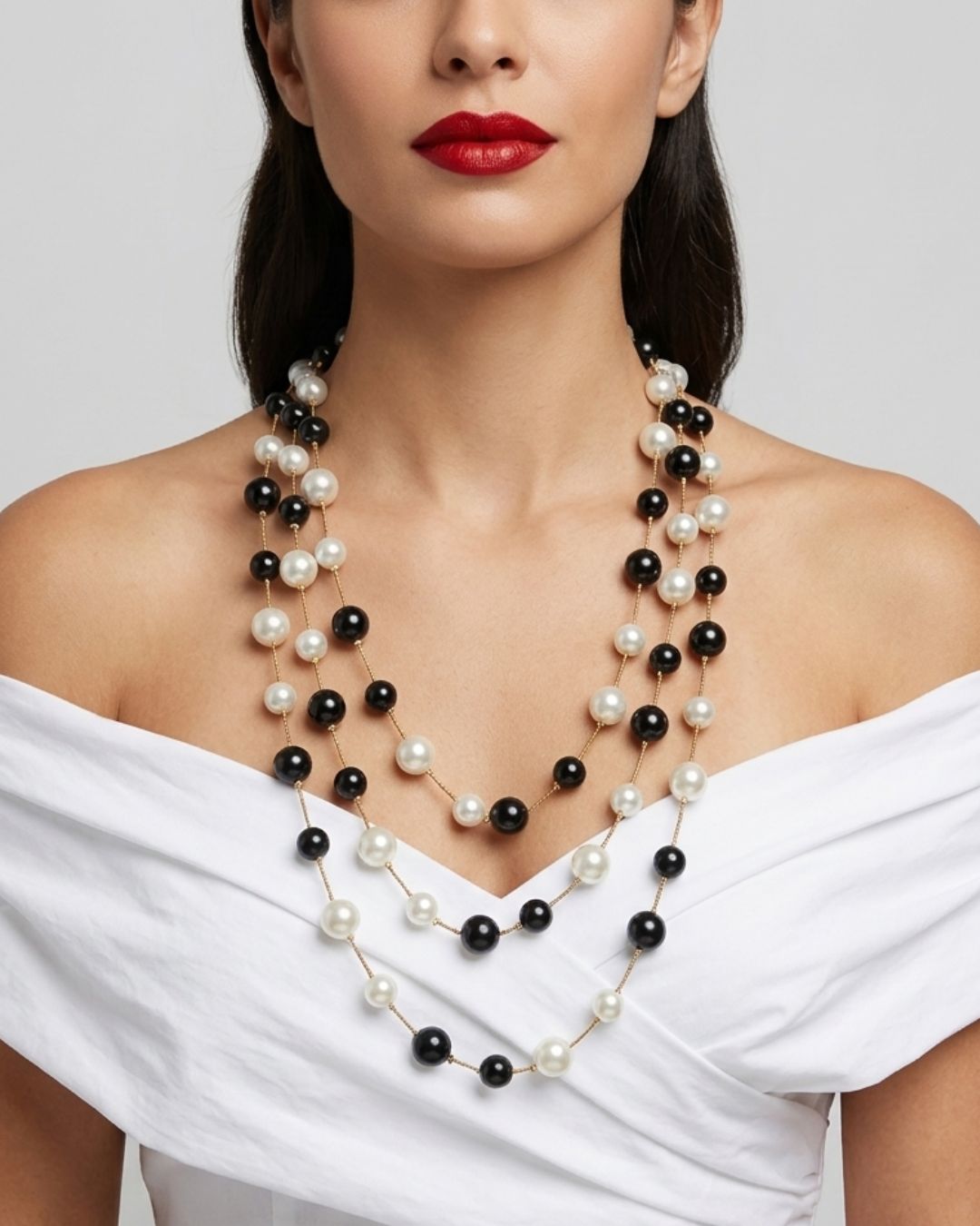 Pearl Black And White 3 Layered Chain Necklace