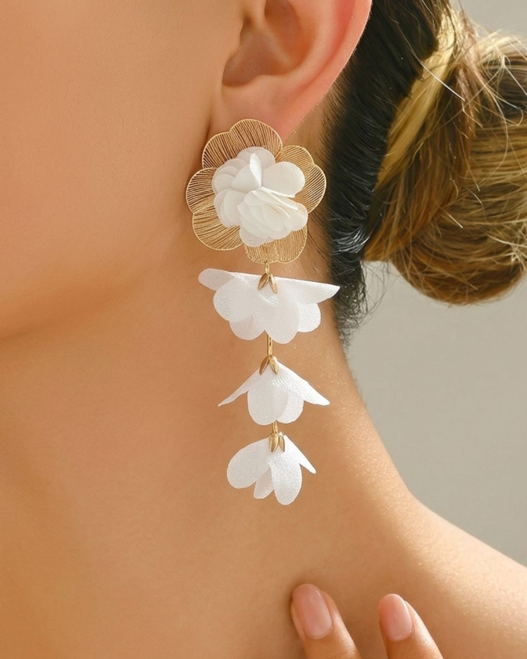 White Feather- lite Golden Flower Drop Earrings