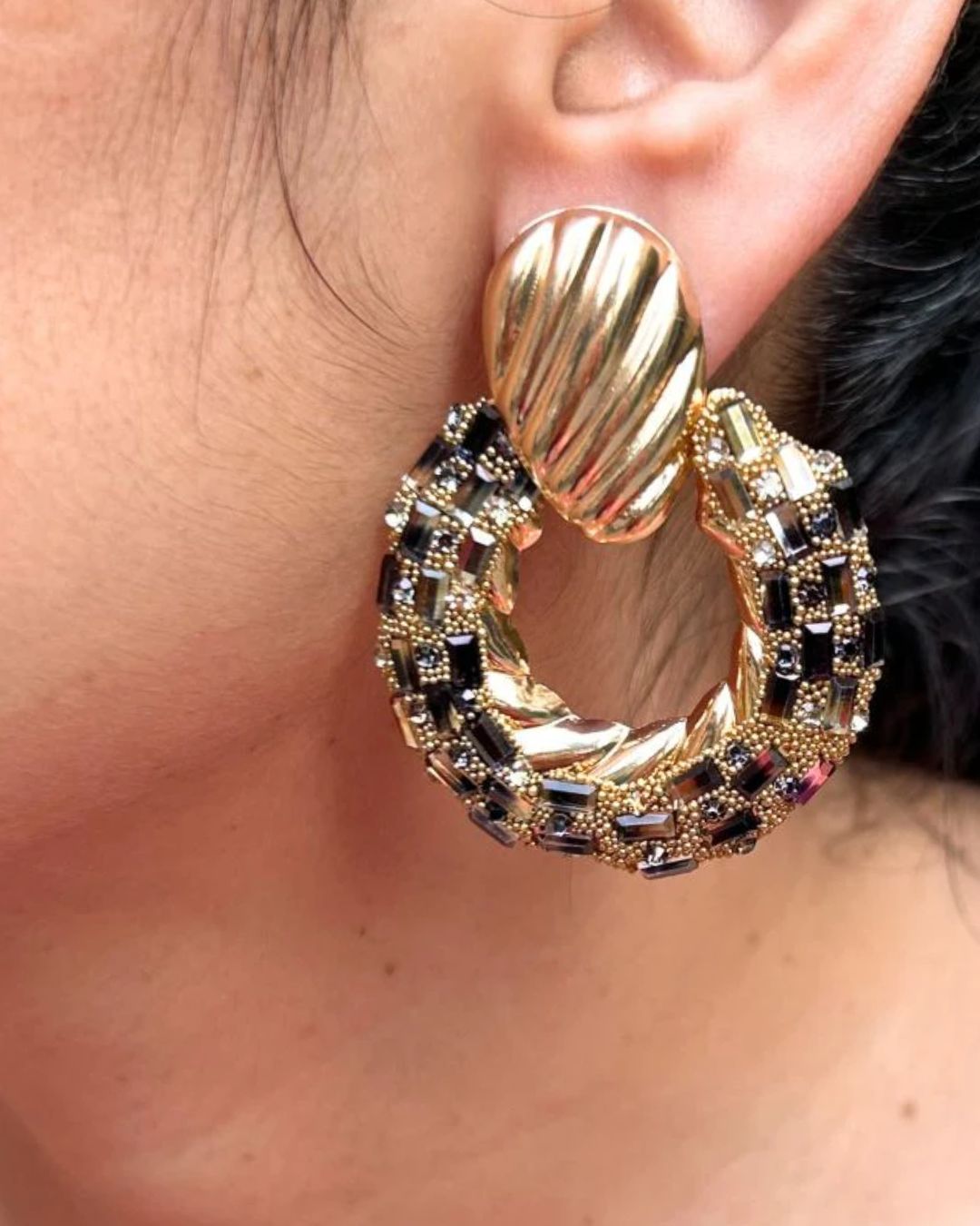 Bling Blogger Black Golden Drop Earrings