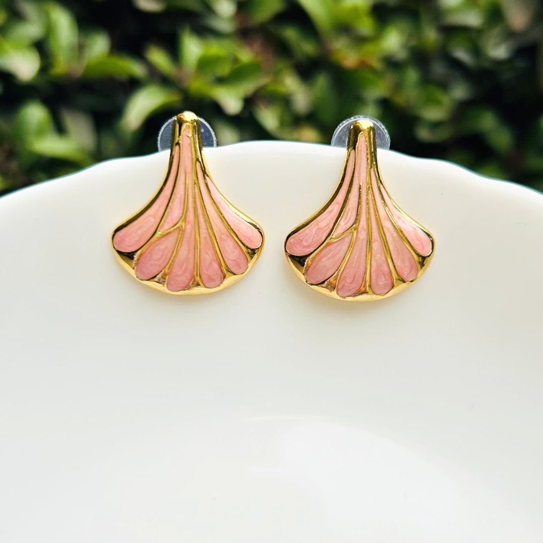 Shell Baby Pink Stud Earrings