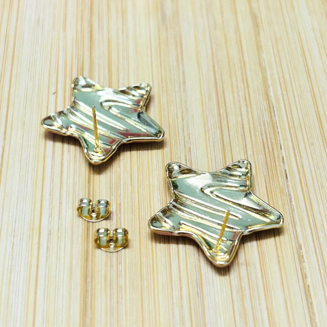 Baby Pink Star Stud Earrings