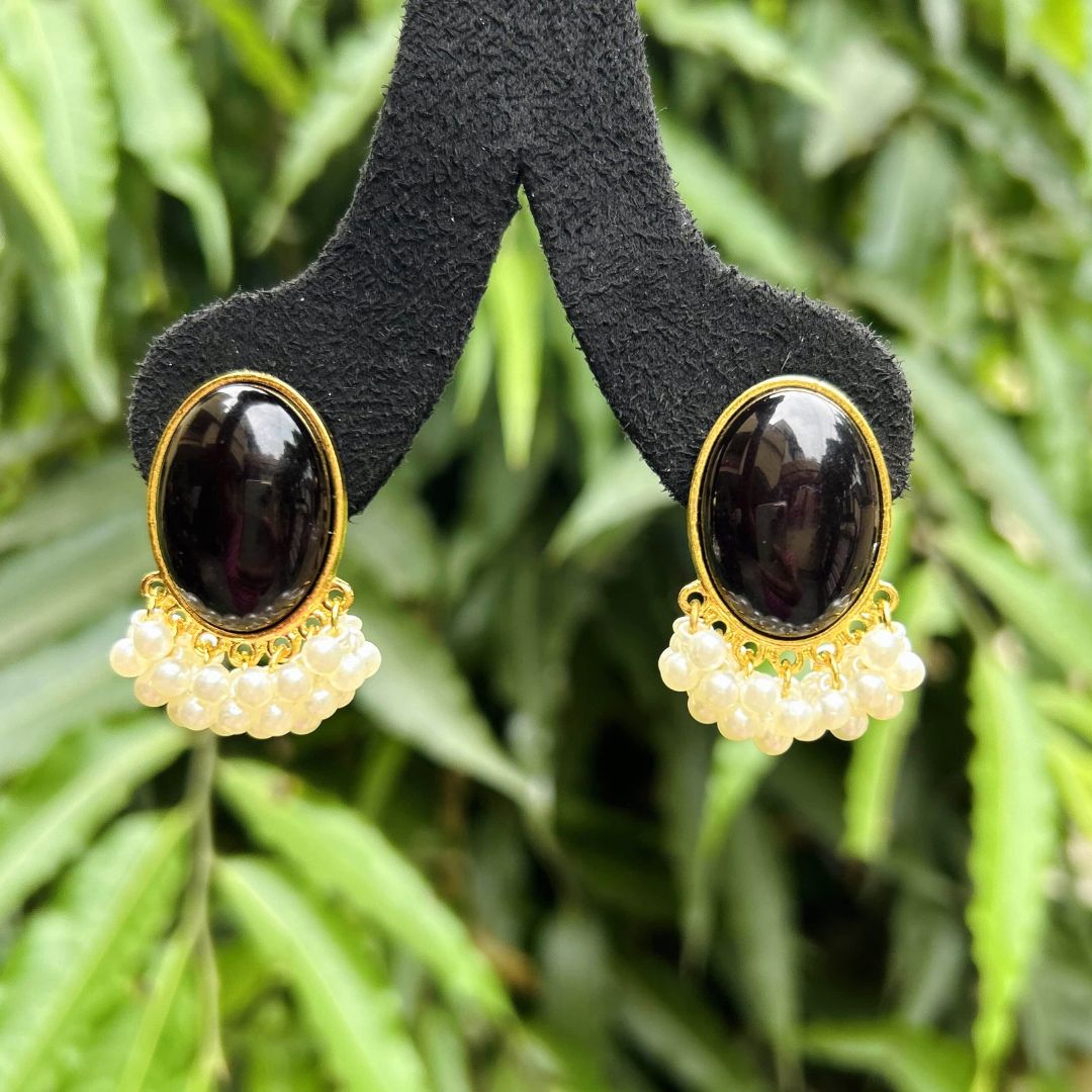 Black Oval Pearl Stud Earrings