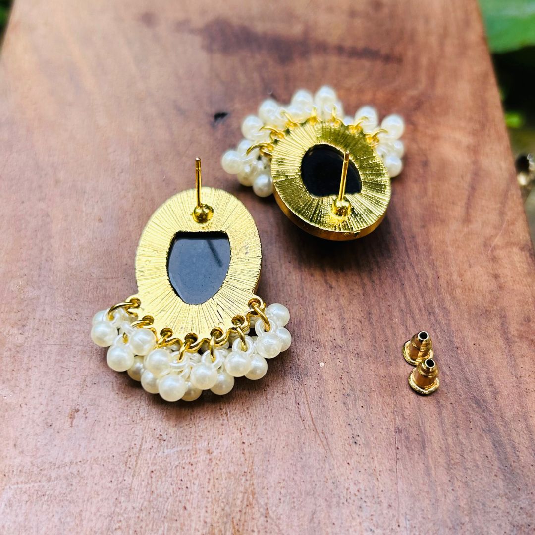 Black Oval Pearl Stud Earrings