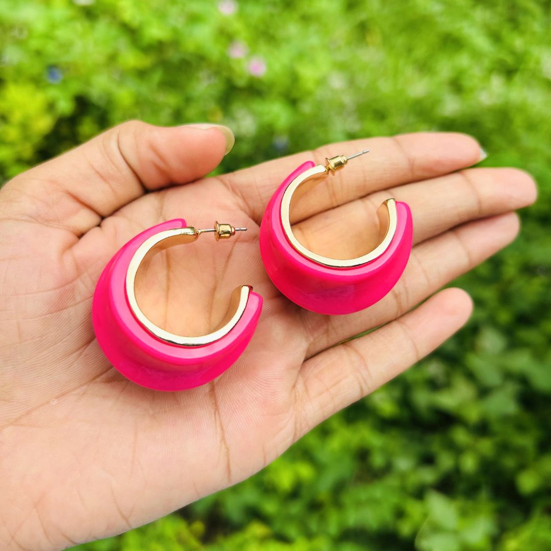 Chic Curve Pink Hoop Earrings