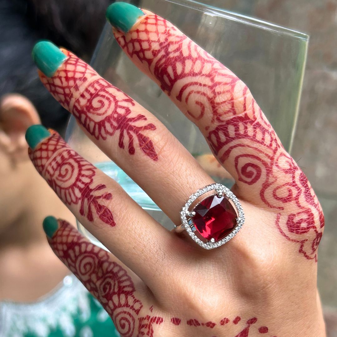 Ruby Square AD Finger - Ring