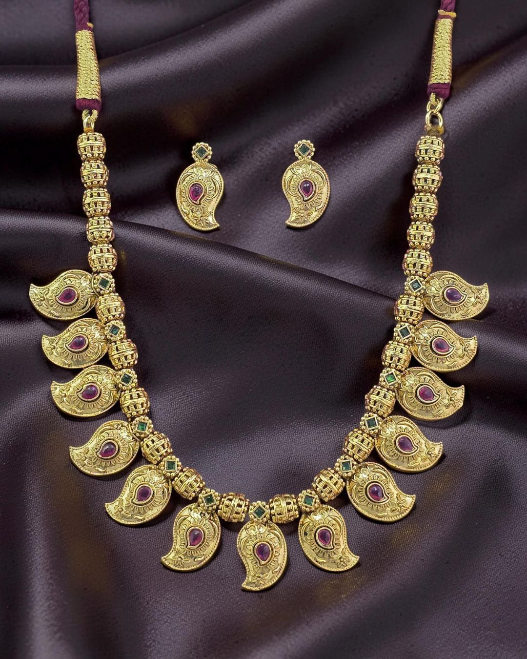 Meenakshia Antique Golden Necklace Set
