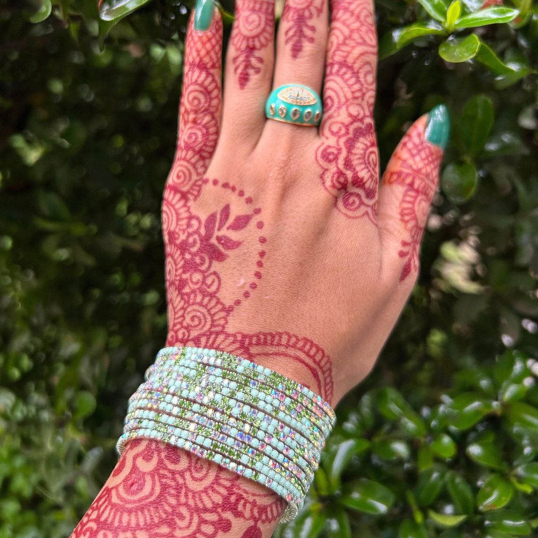 Stretchable Lime Green Bracelet Silver Plated - Pack of 12