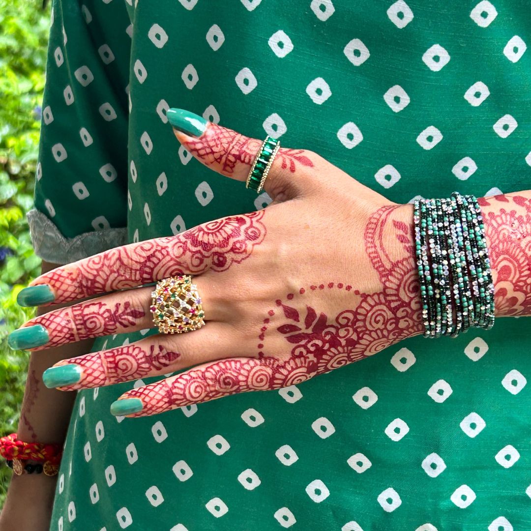 Stretchable Dark Green Rhodium-Plated Bracelet - Pack of 12