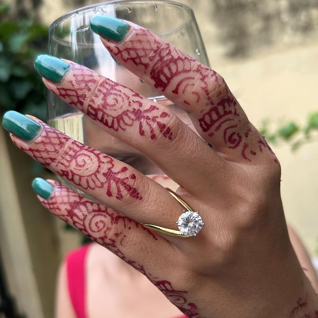 Solitarie V Shape Finger Ring