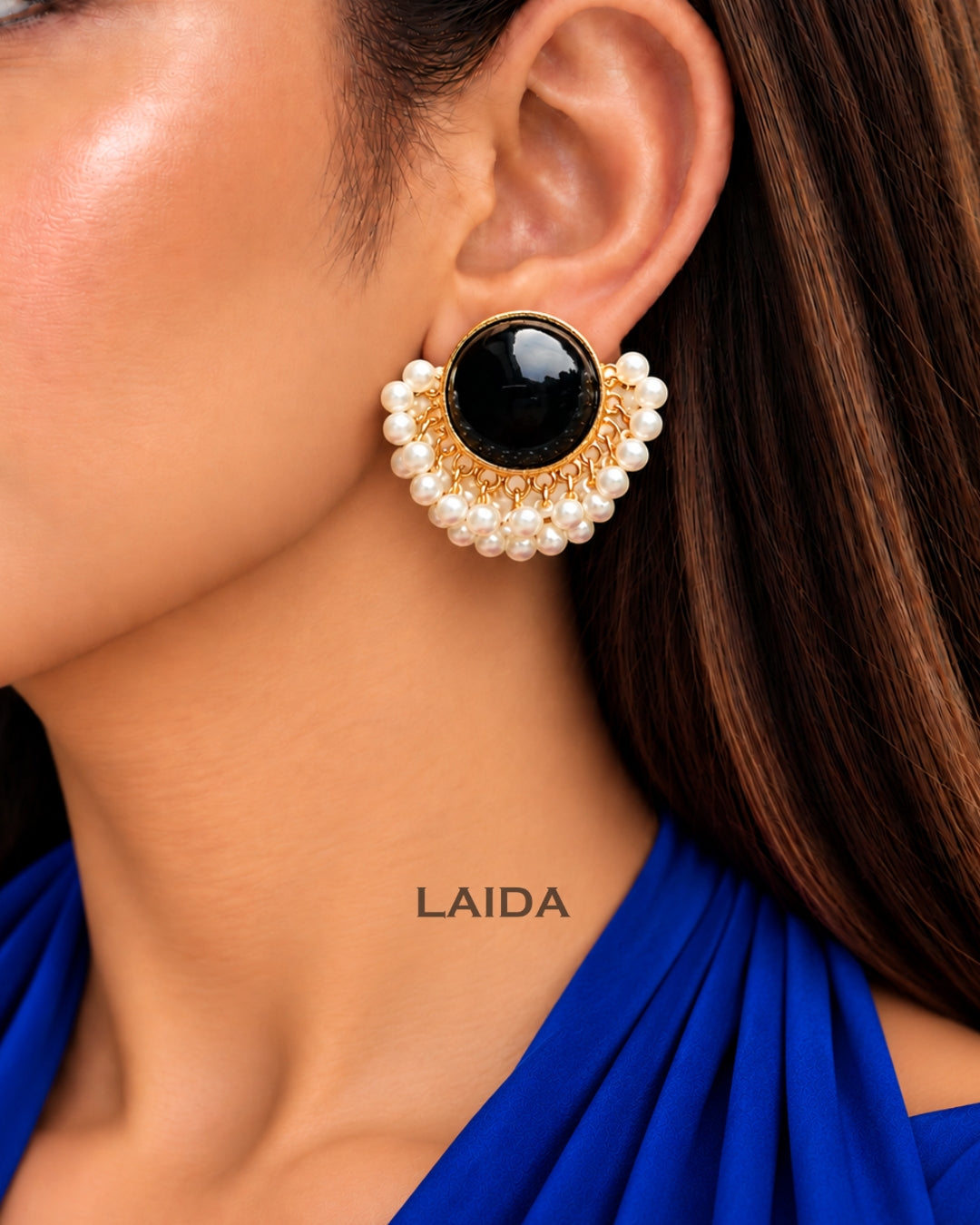 Black Round Pearl Stud Earrings