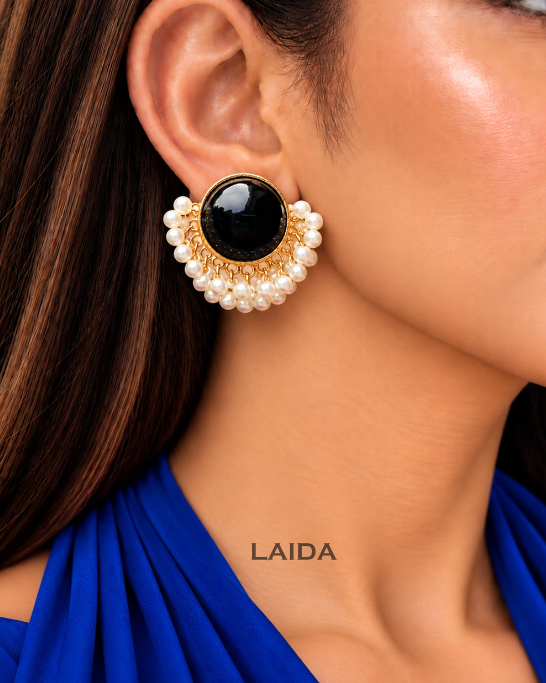 Black Round Pearl Stud Earrings