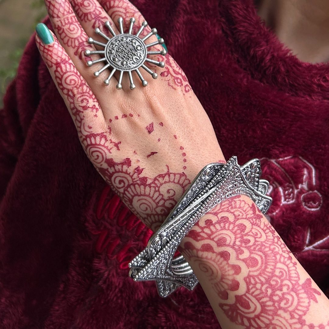 Laida Set of 2 German Silver Silver-Plated Oxidised Square Bangles