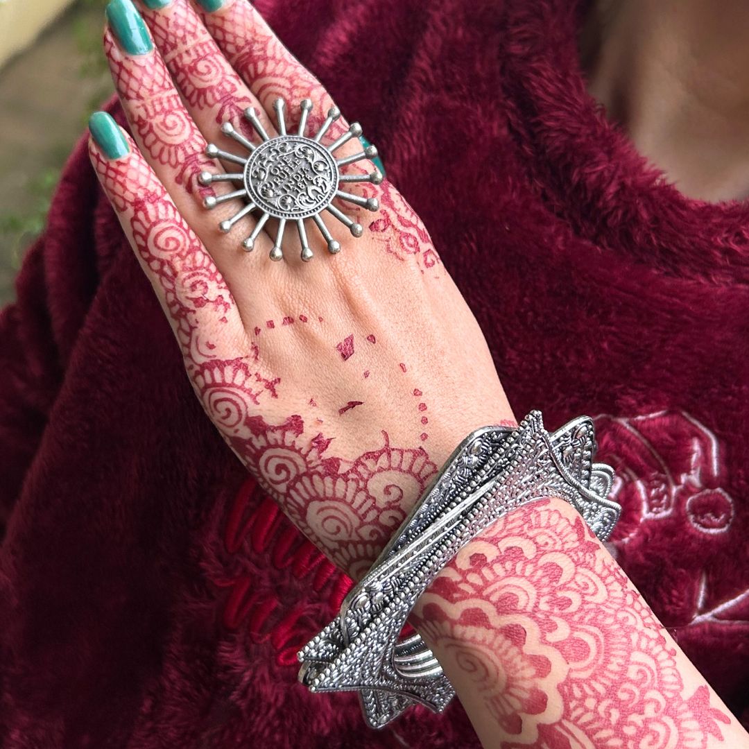 Sun Oxidised Adjustable Finger Ring