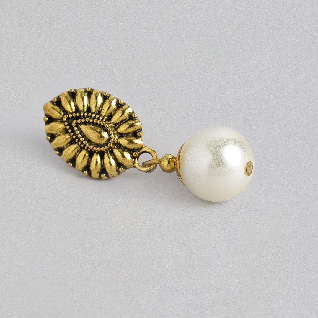 Off-White Antique Gold-Plated Beaded Handcrafted Choker Jewellery Set