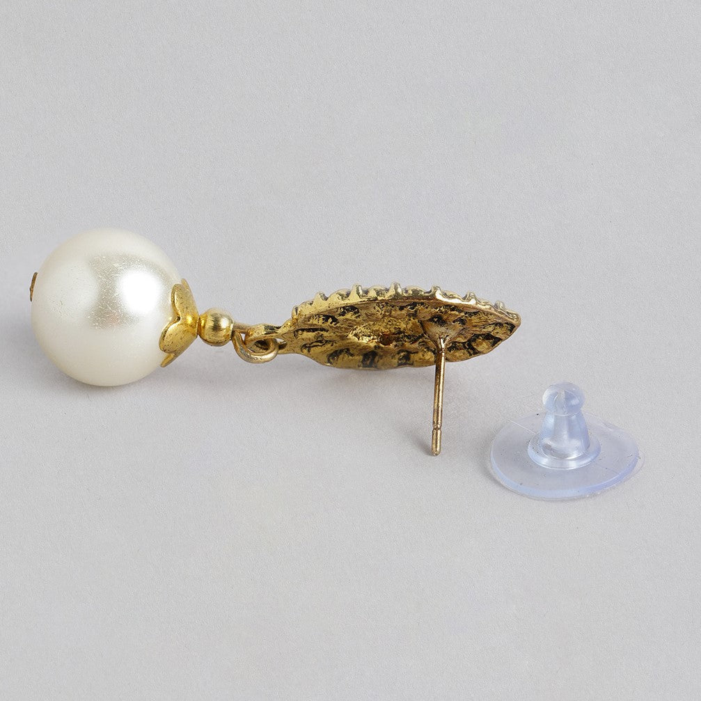 Off-White Antique Gold-Plated Beaded Handcrafted Choker Jewellery Set