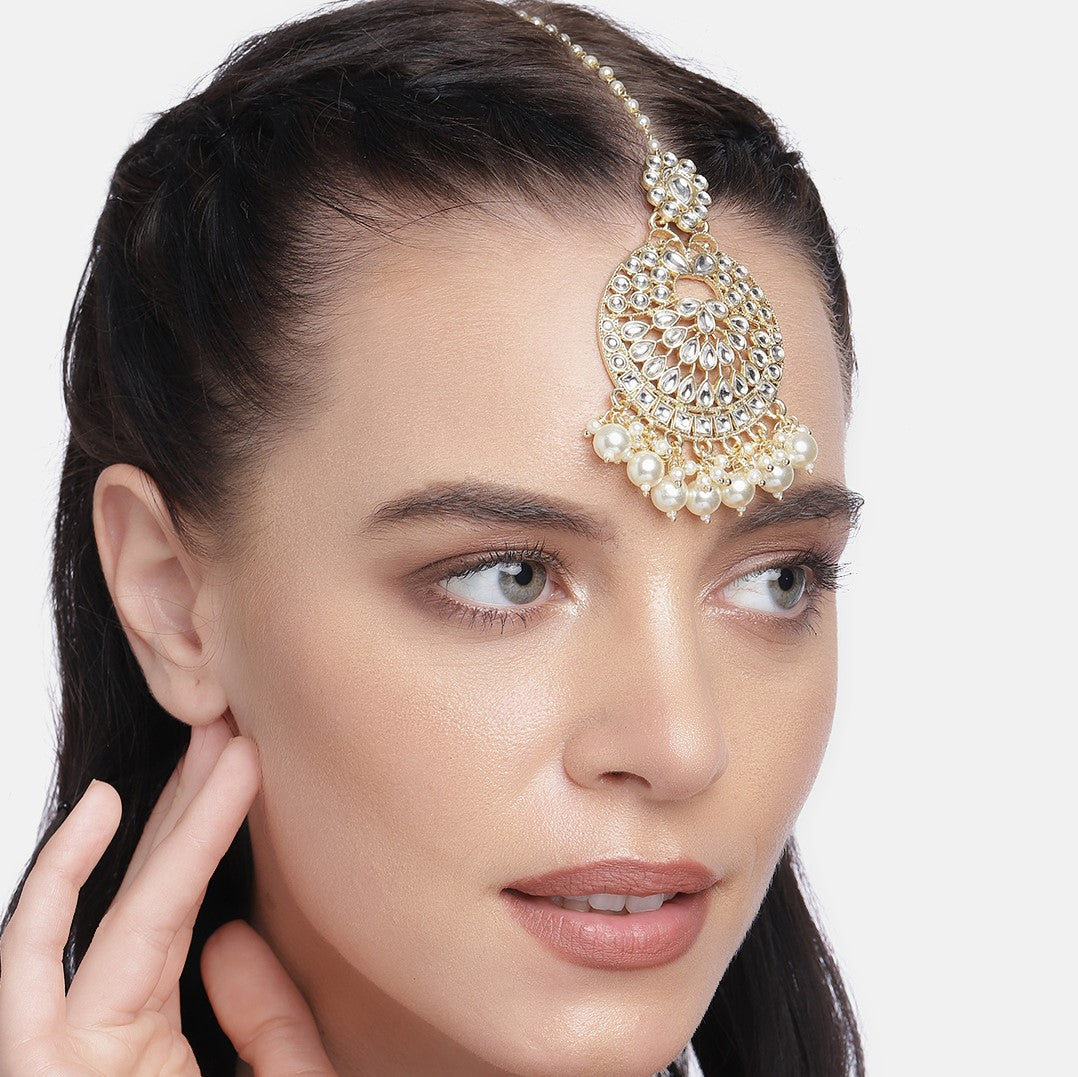 Laida Women White Gold Plated Kundan Studded Handcrafted Maang Tikka