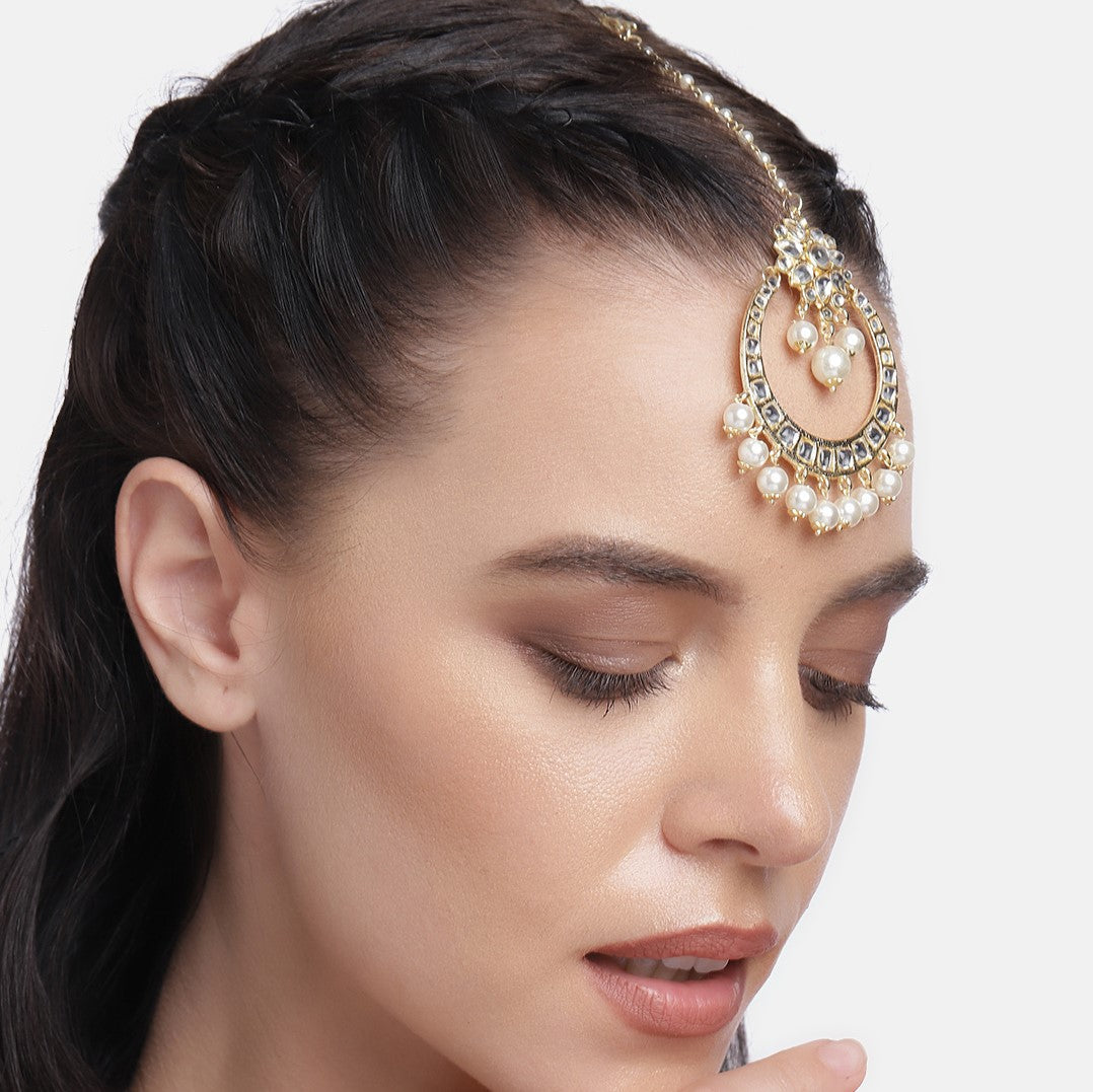 Laida Women Gold Plated & White Kundan Studded Maang Tikka