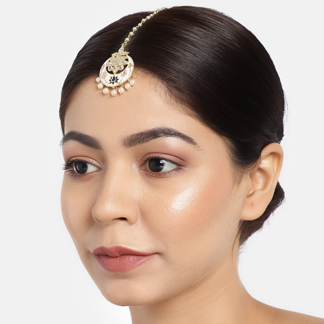 Laida Women Pink & Gold-Plated Kundan-Studded Handcrafted Maangtikka