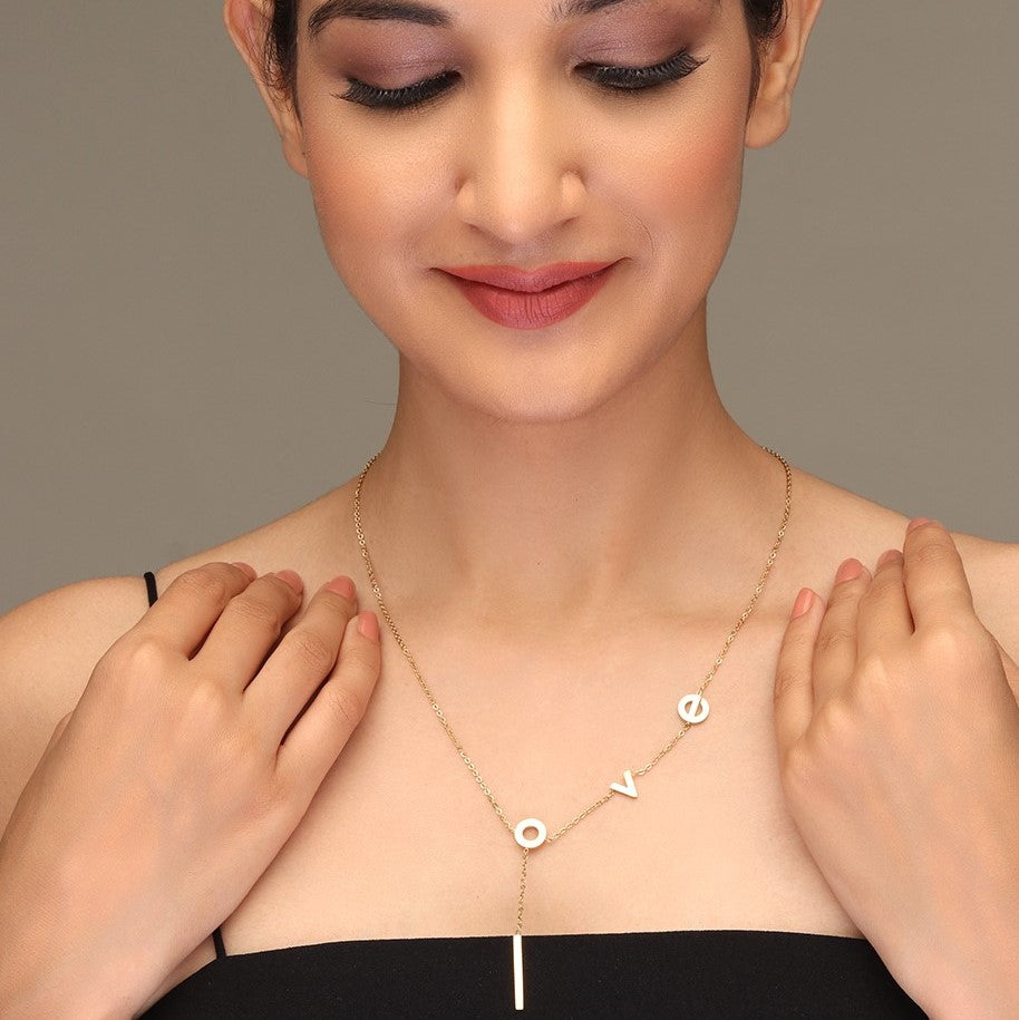 LAIDA Women Gold-Plated Love Pendant With Chain