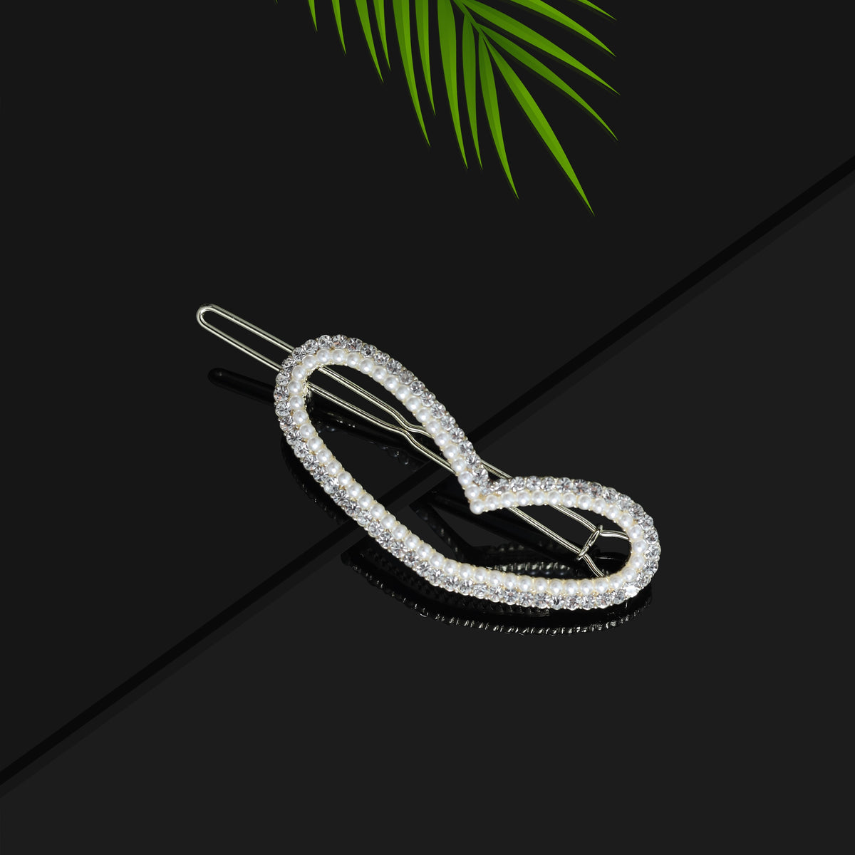 LAIDA Women White & Gold-Toned Embellished Oval Heart Alligator Hair Clip