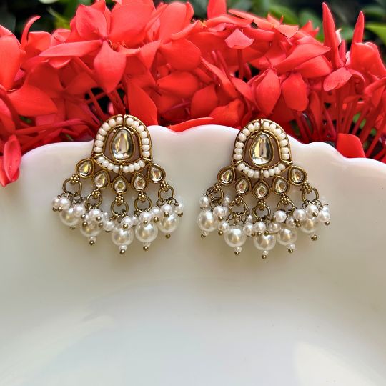 Abjini White Stud Earrings