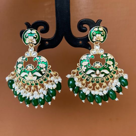 Iqra Green Chandbalis