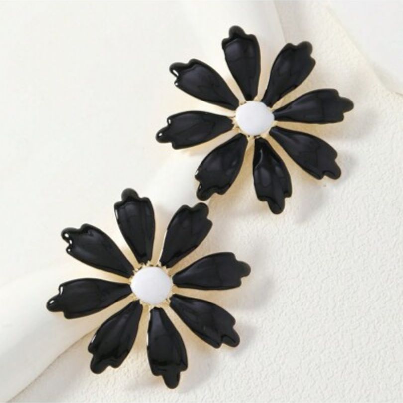 Floral Black Stud Earrings