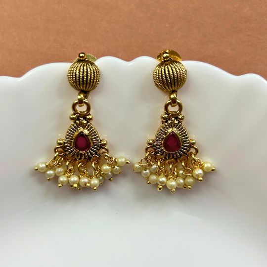 Gajavanthi Antique Golden Necklace Set