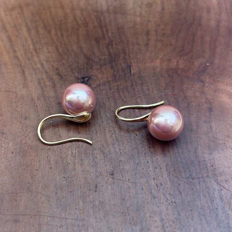 Ivy Pink Pearl Earring