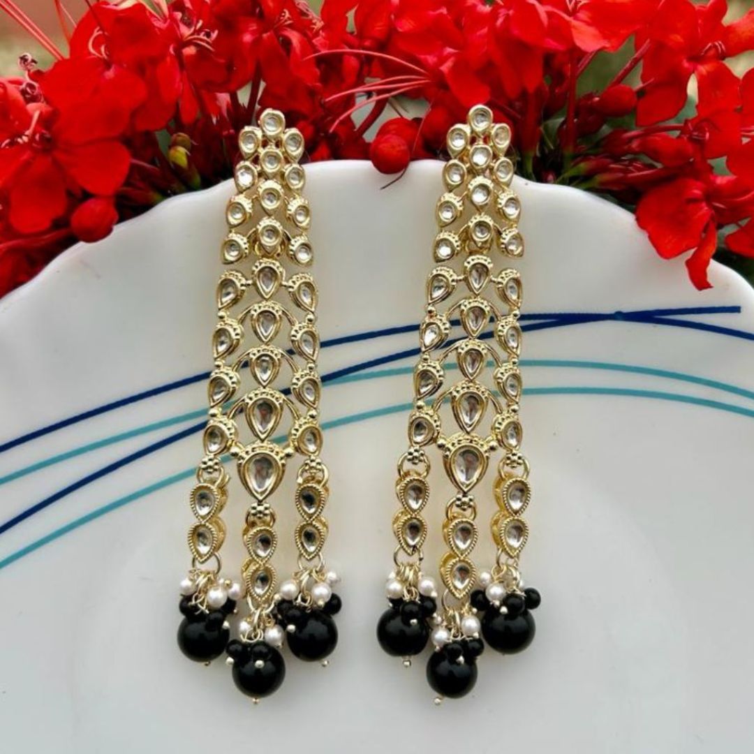 Riya Black Earrings