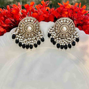 Fahima Black Earrings