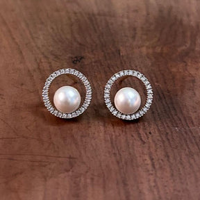 Pearl Diamond Circled Designer Stud