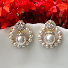 Luster Pearl Gold Earrings