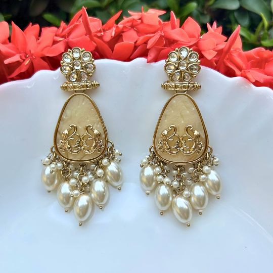 Hafsa White Earrings